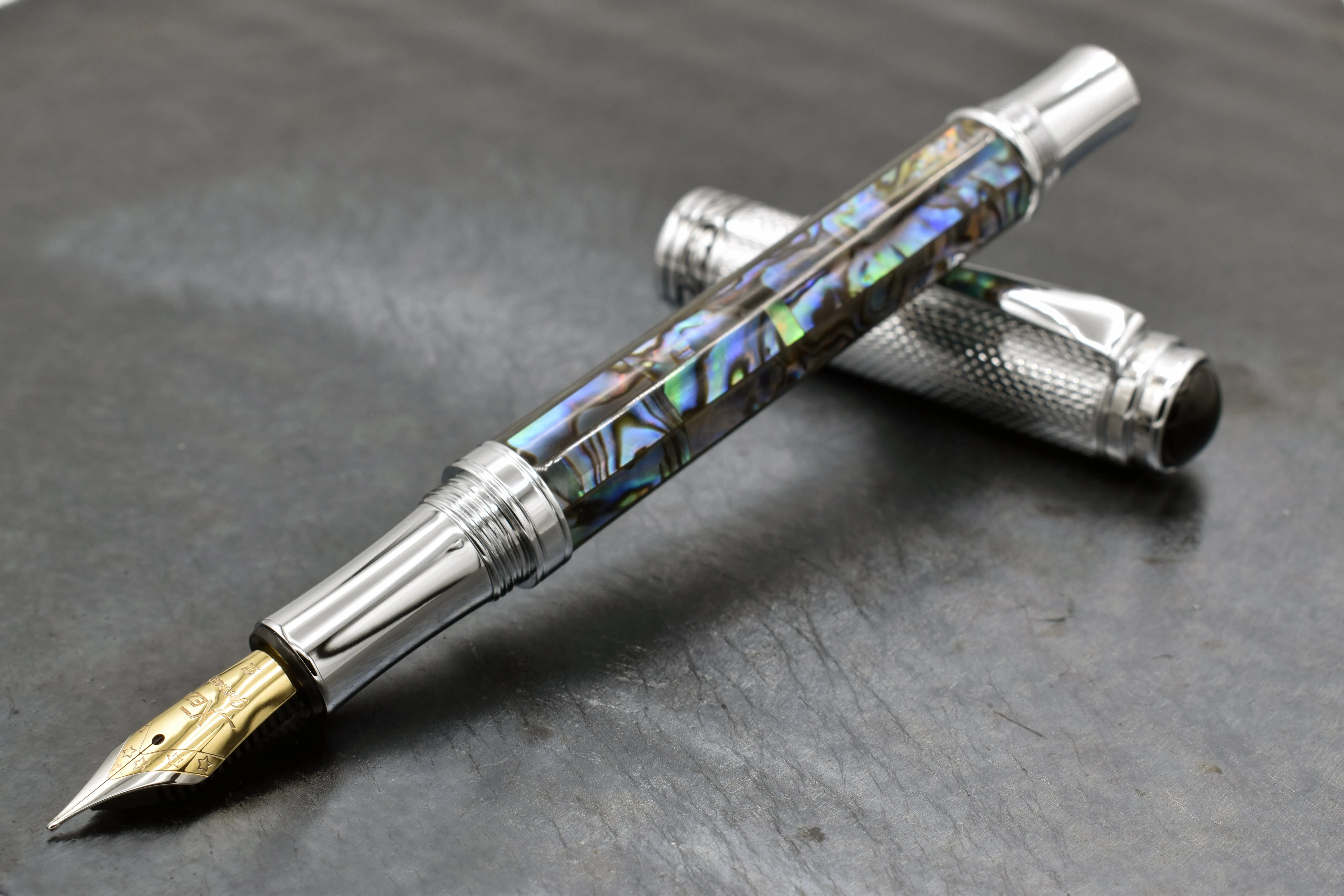 Maestro® Paua Abalone Sea Shell Fountain Pen (Medium Nib) - Chrome Plated