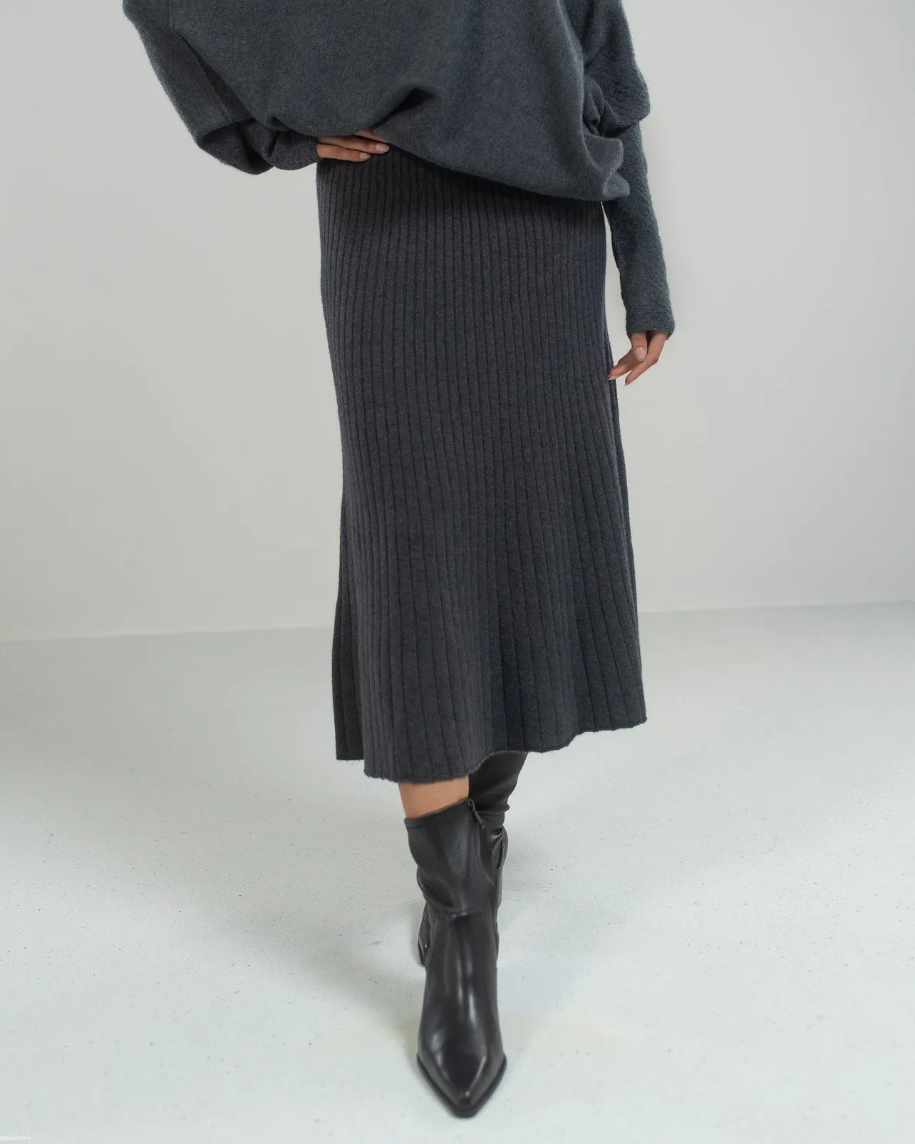 NEW | Ribbed Skirt | Charcoal