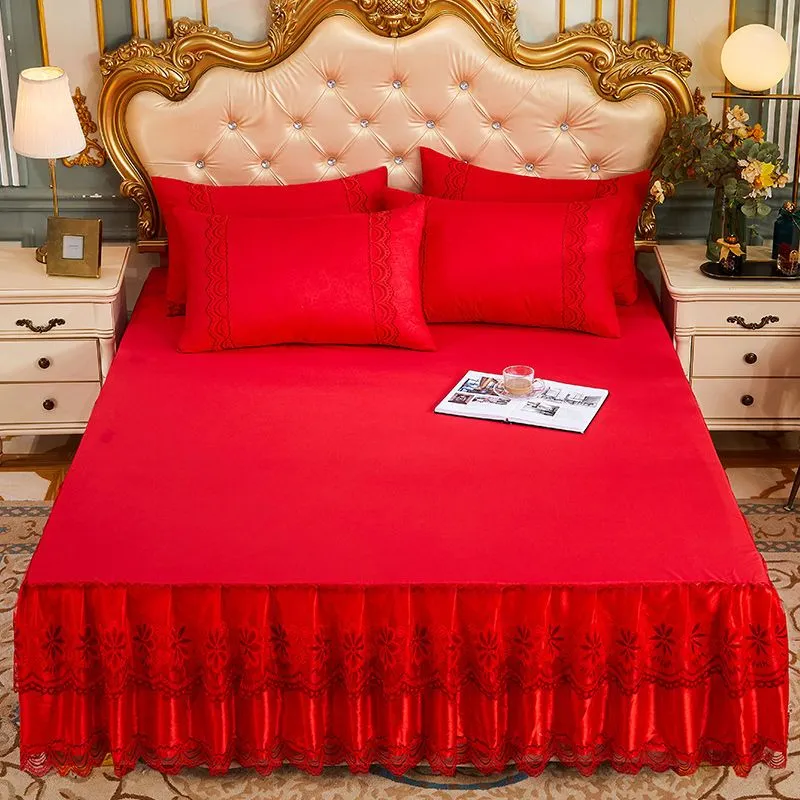 Soft Lace Bed Skirt Set for King/Queen Size Beds