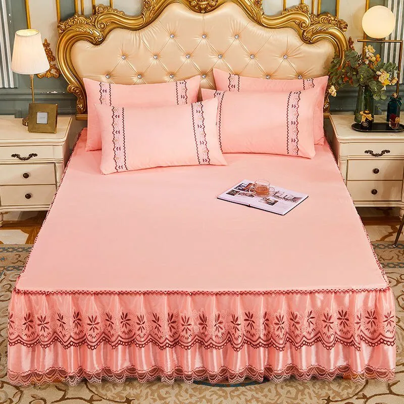 Soft Lace Bed Skirt Set for King/Queen Size Beds