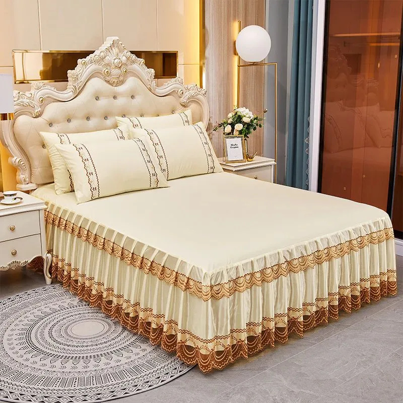 Soft Lace Bed Skirt Set for King/Queen Size Beds