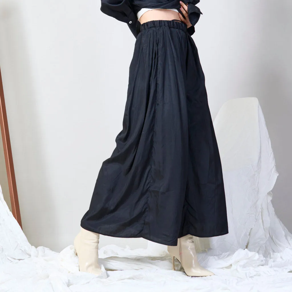 Wide leg trousers wholesale