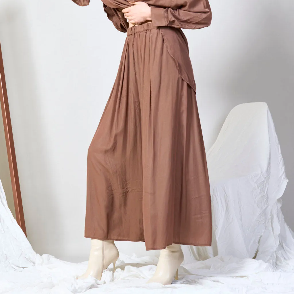 Wide leg trousers wholesale